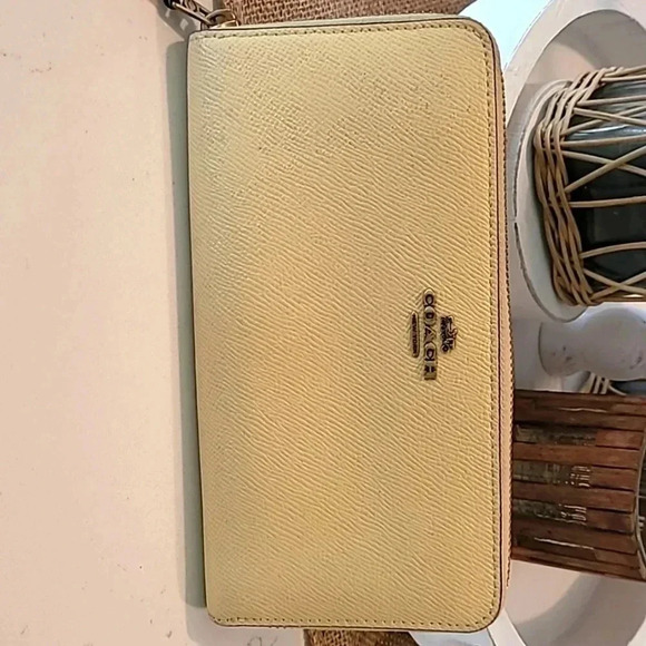 Coach long wallet - Picture 1 of 8